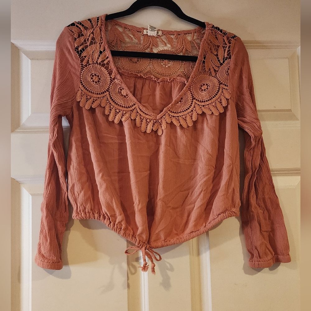 Seven Sisters pink cutout detail tied hem blouse M